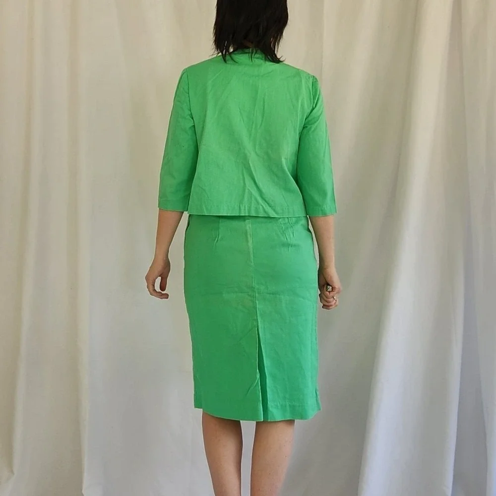 60s Bright Green‎ Skirt Suit